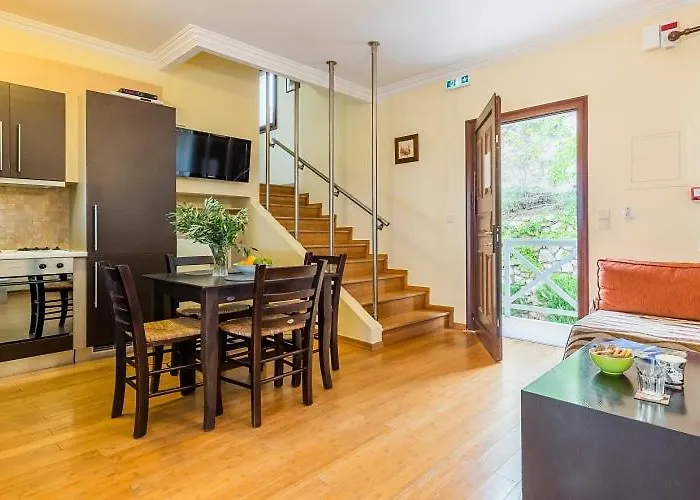 Villa Agios Nikitas Resort Villas *