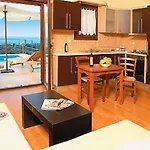 Agios Nikitas Resort Villas *