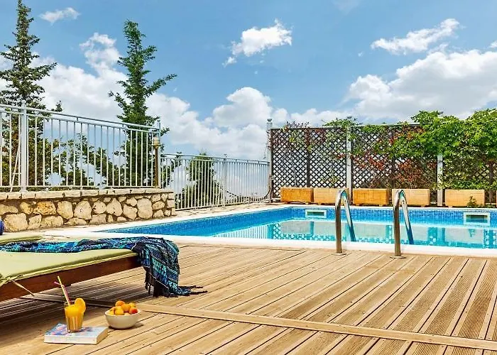 Agios Nikitas Resort Villas