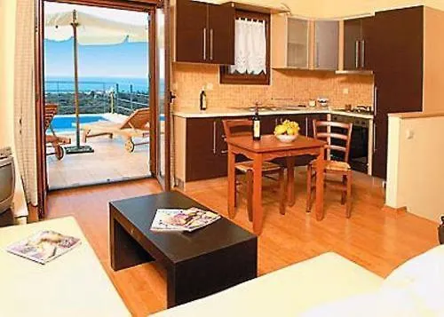 Agios Nikitas Resort Villas *